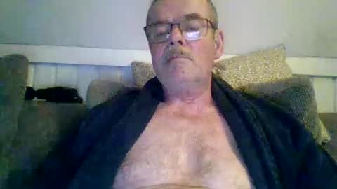 Snapshot of mikael42 chatting on April 2026 06:41:01 PM mikael42 online show from April 2026 06:41:01 PM