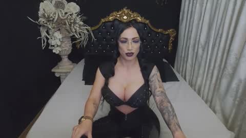 Mikaela online show from January 2026 02:38:01 AM