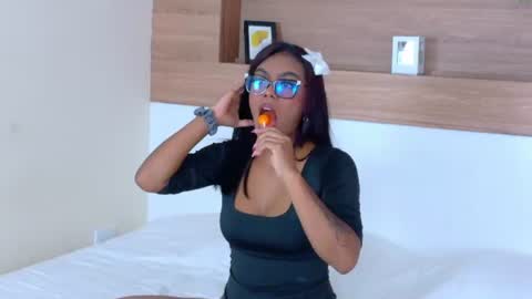 Snapshot of mikaellafoxx chatting on July 2026 03:11:02 AM mikaellafoxx online show from July 2026 03:11:02 AM