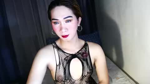 Snapshot of mikaellasander chatting on October 2025 03:23:02 AM ELLA online show from October 2025 03:23:02 AM