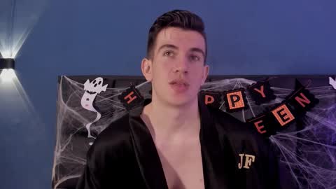 Snapshot of mikaelslow chatting on October 2025 04:26:01 AM mikael online show from October 2025 04:26:01 AM