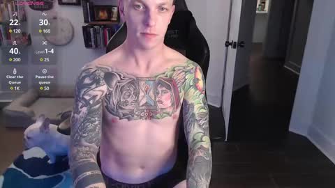 Snapshot of mikahishung chatting on January 2025 02:08:02 AM MikahisHung online show from January 2025 02:08:02 AM