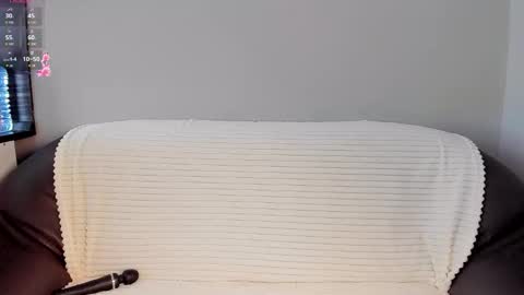 Snapshot of mikasssu chatting on November 2025 09:32:01 AM mikasssu online show from November 2025 09:32:01 AM