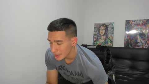 mike3xxx online show from September 2025 11:26:02 PM