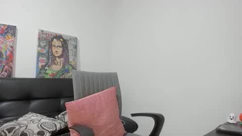 mike3xxx online show from October 2025 02:12:01 AM