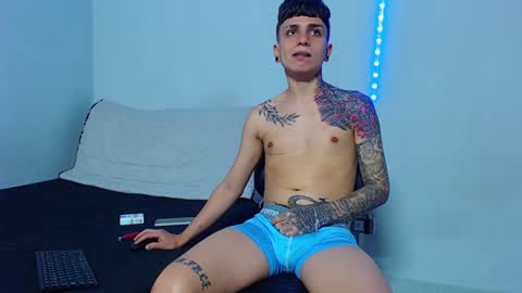 Mike IMDEPENDIENT MODEL online show from February 2025 02:49:01 AM