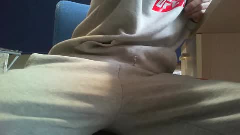 Snapshot of mike85bg chatting on February 2025 09:31:02 AM mike85bg online show from February 2025 09:31:02 AM