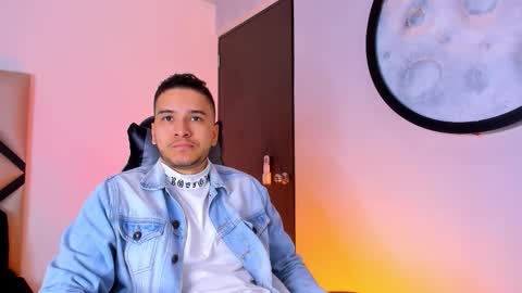 Snapshot of mike_257_ chatting on November 2025 11:40:02 AM Mike online show from November 2025 11:40:02 AM