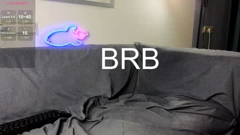 Snapshot of mike___magic chatting on January 2025 03:52:02 PM Mike Magic online show from January 2025 03:52:02 PM