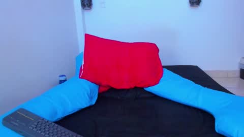 Mike  online show from February 2025 01:44:01 PM