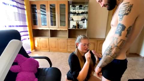 Mike and anna online show from March 2026 07:24:01 AM