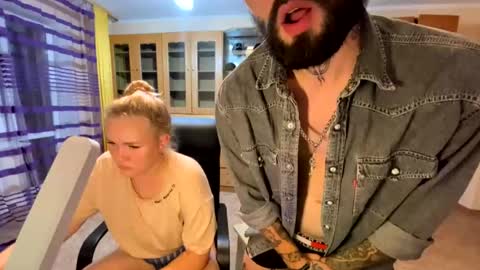 Mike and anna online show from April 2026 11:20:02 PM