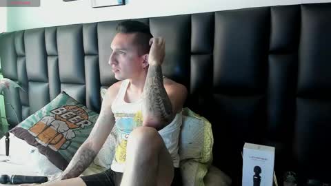 Mike Bennet Make me Cum Please online show from April 2026 10:04:01 PM