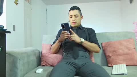 Im Mike online show from February 2026 12:21:01 PM