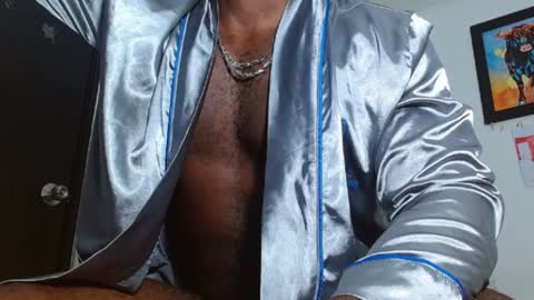 Snapshot of mike_kingcum chatting on December 2024 12:14:02 AM mike online show from December 2024 12:14:02 AM
