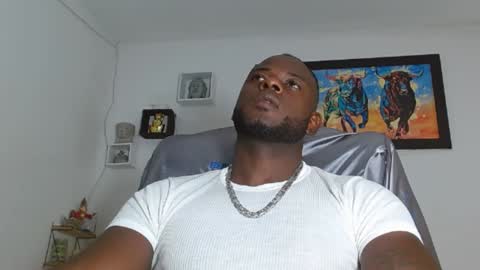 Snapshot of mike_kingcum chatting on December 2024 10:37:02 PM mike online show from December 2024 10:37:02 PM