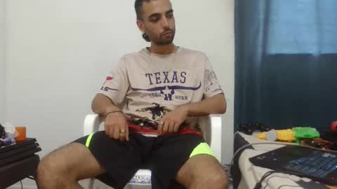 mike_leonrey22 online show from December 2025 08:50:02 PM