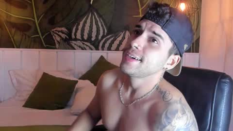 Mike Montoya online show from November 2025 04:33:02 AM