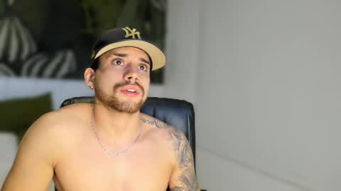 Mike Montoya online show from November 2025 01:40:01 AM