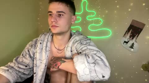 Snapshot of mike_severi chatting on December 2024 12:59:02 PM Mike online show from December 2024 12:59:02 PM