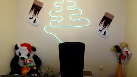 Snapshot of mike_severi chatting on December 2024 08:18:01 AM Mike online show from December 2024 08:18:01 AM