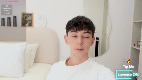 Mikebelf4 online show from May 2026 01:02:02 AM
