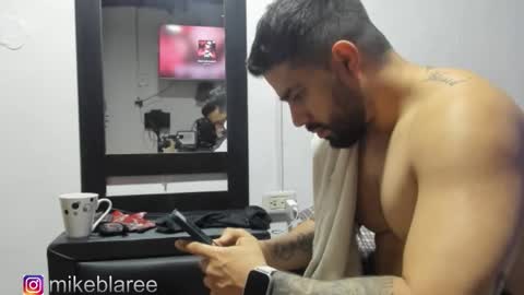 mikeblaree online show from October 2025 05:57:02 PM