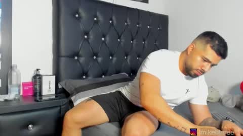 mikeblaree online show from February 2026 06:45:01 PM