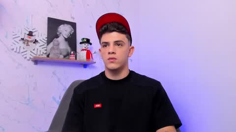 Snapshot of mikecooper_ chatting on December 2024 05:55:02 AM Mike Cooper online show from December 2024 05:55:02 AM