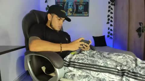 mikee_scooth online show from March 2025 07:23:02 AM