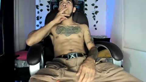 mikee_scooth online show from September 2025 10:21:02 PM