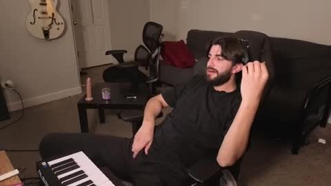 Snapshot of mikehawk1589 chatting on March 2026 08:31:02 AM mikehawk1589 online show from March 2026 08:31:02 AM