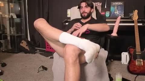 Snapshot of mikehawk1589 chatting on March 2026 04:27:01 AM mikehawk1589 online show from March 2026 04:27:01 AM