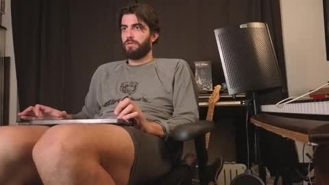 Snapshot of mikehawk1589 chatting on March 2026 05:34:01 AM mikehawk1589 online show from March 2026 05:34:01 AM