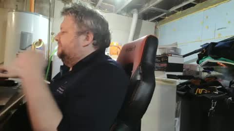 mikejws online show from October 2025 06:16:02 PM