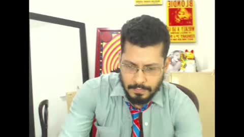 Snapshot of mikeriverx chatting on February 2025 08:44:02 PM mikeriverx online show from February 2025 08:44:02 PM