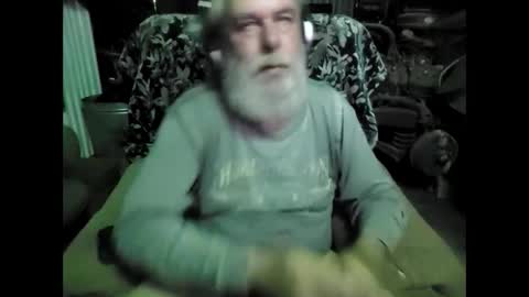 Snapshot of mikevm420 chatting on December 2024 03:14:02 AM mike online show from December 2024 03:14:02 AM