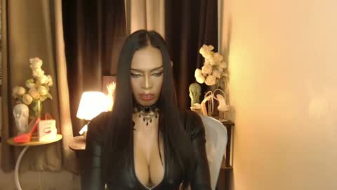 Snapshot of mikeyalawi03 chatting on February 2025 08:47:01 PM Mistress MikeyAlawi online show from February 2025 08:47:01 PM