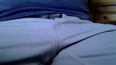 Snapshot of mikeybed chatting on March 2025 01:23:02 PM mikeybed online show from March 2025 01:23:02 PM