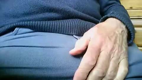 mikeybed online show from April 2026 02:18:02 PM