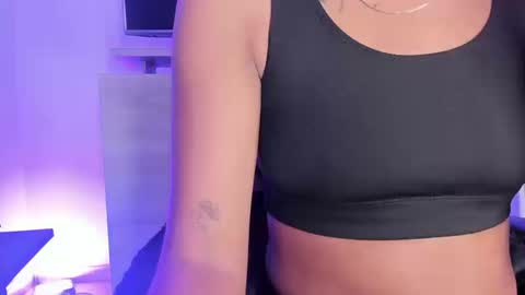 Snapshot of mikeyla_russo_ chatting on September 2025 02:27:01 PM Mikeyla online show from September 2025 02:27:01 PM