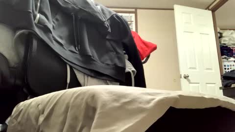 mikeylikesit2222 online show from May 2026 05:09:01 PM