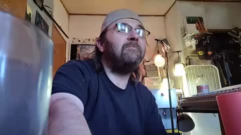 Snapshot of mikeylikesit38 chatting on January 2025 07:18:02 PM Mikey online show from January 2025 07:18:02 PM