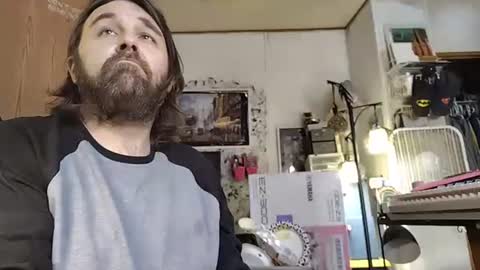 Snapshot of mikeylikesit38 chatting on January 2025 03:42:01 PM Mikey online show from January 2025 03:42:01 PM