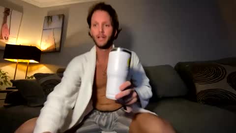 Snapshot of mikeywhite123 chatting on January 2025 08:10:02 AM mikeywhite123 online show from January 2025 08:10:02 AM