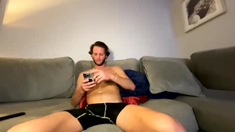 Snapshot of mikeywhite123 chatting on January 2025 02:01:01 AM mikeywhite123 online show from January 2025 02:01:01 AM