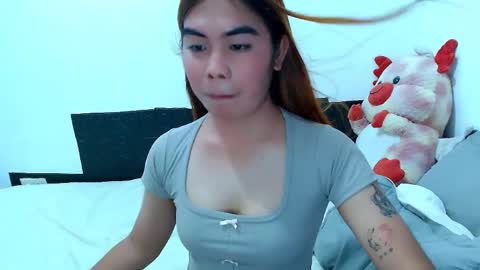 Mikhayla online show from May 2026 04:19:02 AM
