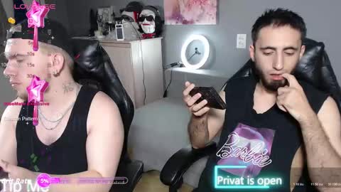 MIKI ENN ALEKS online show from October 2025 11:00:02 AM