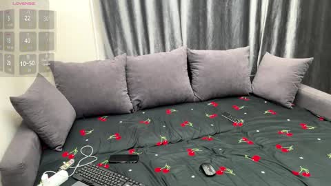 Mikki online show from March 2026 11:07:02 PM