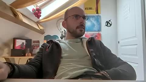 Snapshot of mikmik91 chatting on December 2024 11:02:02 AM mikmik91 online show from December 2024 11:02:02 AM